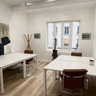 Bureau privé 20 m² 4 postes Location bureau Rue Bichat Paris 75010 - photo 1